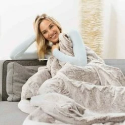 Beurer Fluffy Nordic Heated Snuggie Throw 15 Beurer Fluffy Nordic Heated Snuggie Throw -office furniture shop 1223090094 3